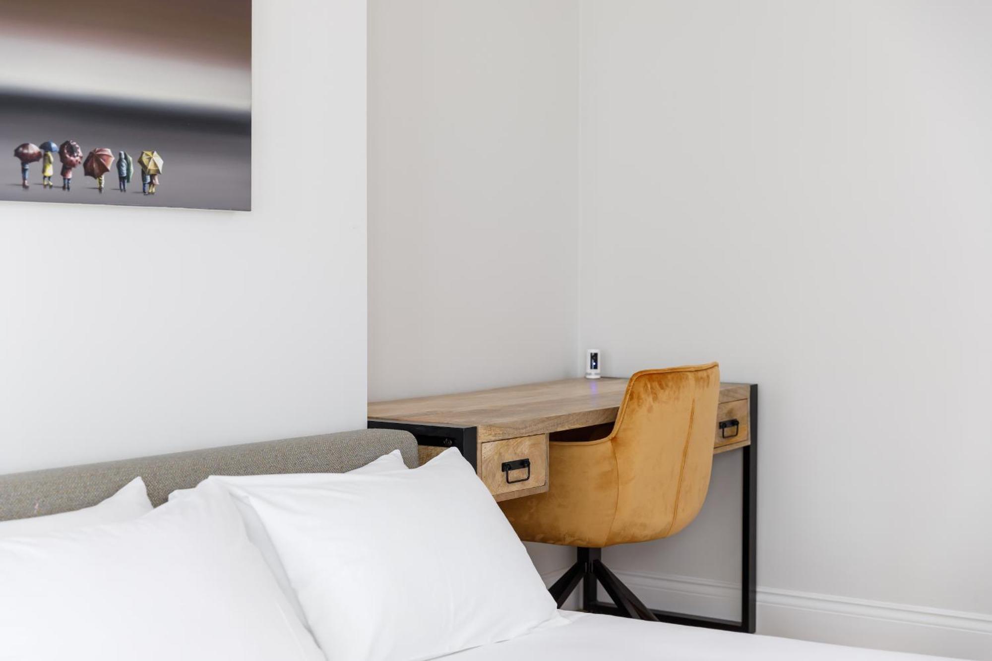 Spacious 2 Bedroom Apartment With Beautiful Garde Brighton Eksteriør bilde